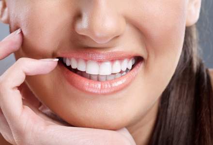 (P) In ce consta diferenta de pret dintre cabinetele medicale in cazul implanturilor dentare?