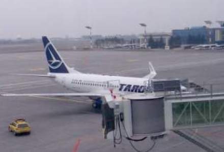 Un avion Tarom avariat usor dupa ce a fost lovit de fulger la Istanbul