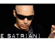 Chitaristul Joe Satriani,...