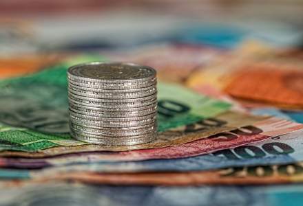 Ministerul Finantelor anunta finalizarea planului de finantare externa pentru 2019, prin incasarea celor doua miliarde de euro