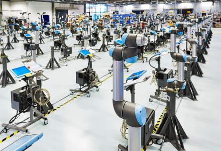 Ford Craiova a adus roboti colaborativi la fabrica de motoare pentru a lucra impreuna cu oamenii