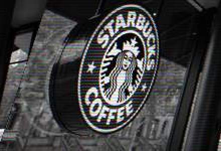 Starbucks inchide 500 de magazine si disponibilizeaza 12.000 de angajati