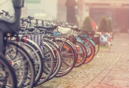 Proiect: Institutiile publice, autogarile, pietele vor trebui sa monteze parcari speciale pentru biciclete. Altfel risca amenzi de pana la4.000 de lei