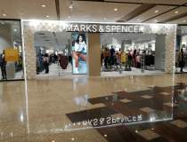 Marks & Spencer a deschis...
