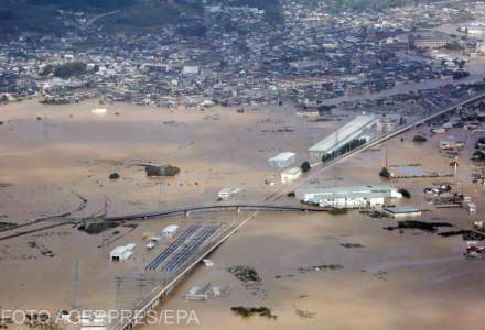 FOTOGALERIE Taifunul Hagibis a facut prapad in Japonia. Au cazut 940 de litri de ploaie pe metru patrat in 24 de ore