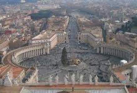 Cat a castigat Roma de pe urma alegerii noului Papa
