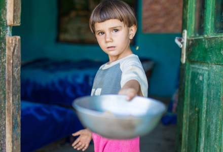 Eurostat: Peste 30% dintre romani, supusi riscului de saracie si excluziune sociala