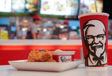 Protectia Consumatorului: Am descoperit bacterii coliforme, enterococi si Clostridium in gheata folosita de KFC in bauturi