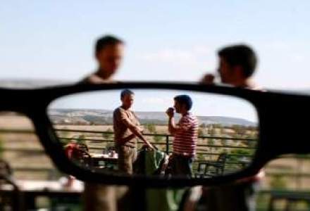 Angajatii romani: cum se vad in oglinda, prin ochii altora si versus alte popoare