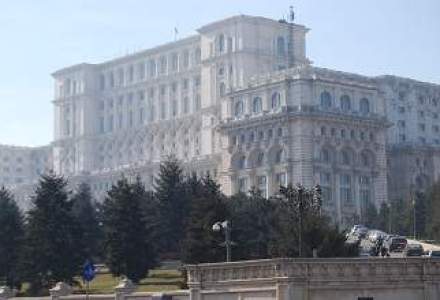 Basescu retrimite in Parlament legea privind infiintarea Autoritatii de Supraveghere Financiara