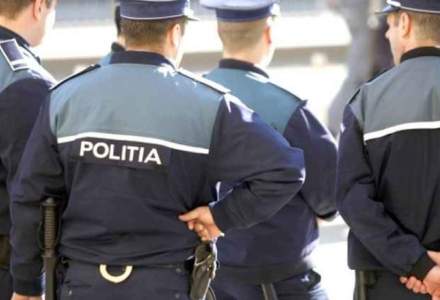 Doi politisti din Valcea au fost agresati de rudele celor pe care ii urmareau