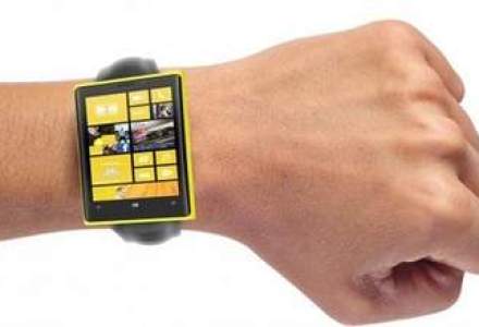 Microsoft lucreaza la un smartwatch, piata pe care ar putea concura cu Apple, Samsung si Google