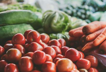 Fructele si legumele, in top 5 categorii de produse vandute in comertul modern din Romania