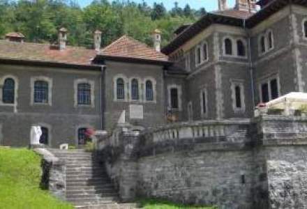 Castelul Cantacuzino din Busteni, un popas care iti taie rasuflarea
