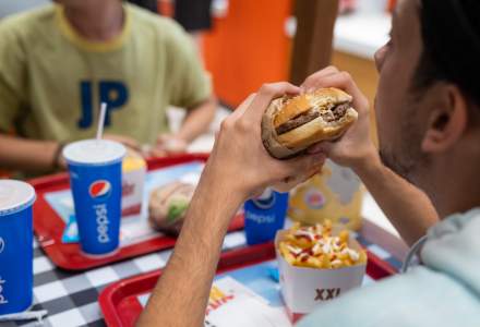 Record pentru Burger King din AFI Cotroceni - peste 6.000 de clienti serviti cu 7.000 de burgeri, in primul weekend de la deschidere