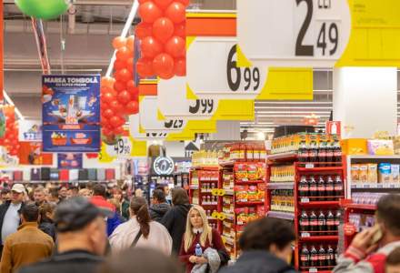 Programul Carrefour de sarbatori: magazinele sunt inchise de Craciun si Anul Nou