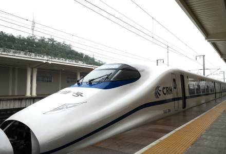 China vrea sa investeasca 114 mld. de dolari in transportul feroviar si peste 250 in autostrazi in 2020