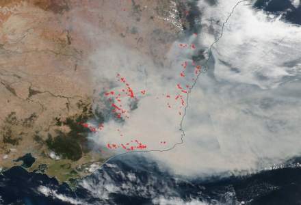 Imaginea saptamanii: Incendiile din Australia, vazute din spatiu