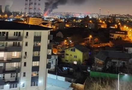 Incendiu puternic in Bucuresti. Pericol de explozie