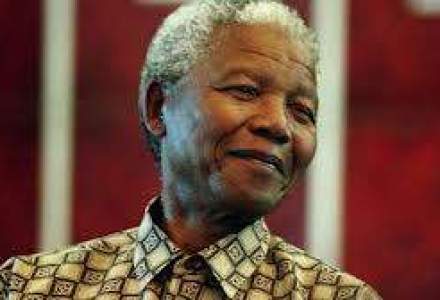 Nelson Mandela ramane in stare critica