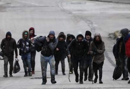 Imigranţi ilegali: cel puţin 13.000 de persoane la frontiera dintre Turcia şi Grecia
