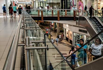 Coronavirus | Magazinele din mall-uri, cu excepția celor alimentare și a farmaciilor, suspendă contractele de închiriere și contractele de muncă ale angajaților