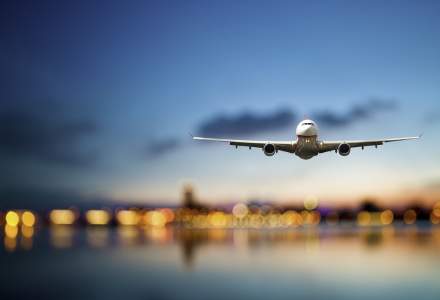 Muncitorii sezonieri români din Italia vor fi aduși în țară cu avionul: Prima cursă charter vine de la Torino