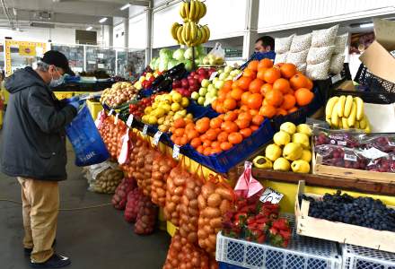 Pieţele agroalimentare rămân deschise în România în timpul pandemiei de COVID-19