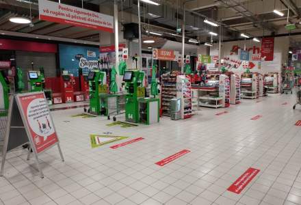 Coronavirus | Magazinele Auchan își modifică programul de funcționare și suspendă transportul gratuit maxi-taxi pentru clienți pe toate rutele