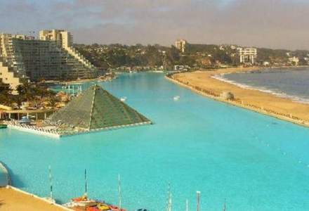 Cum arata cea mai mare piscina din lume