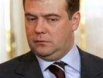 Medvedev: Criza financiara...