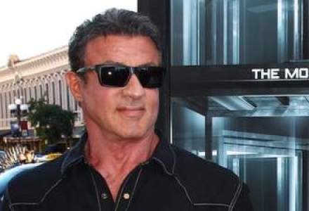 Sylvester Stallone va produce un serial TV politist, remake al Falco