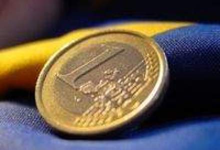 Fitch: Romania nu va fi pregatita pentru adoptarea euro inainte de 2015