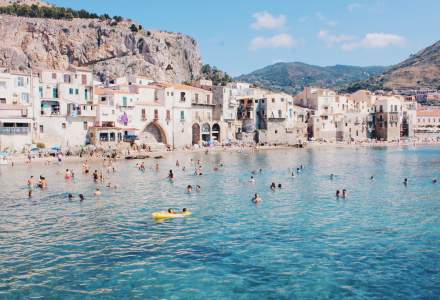Guvernul local din Sicilia are de gând să plătească o parte din bilete de avion ale turiştilor care vor veni în vacanţă în această vară