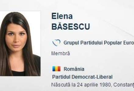 Elena Basescu, trimisa in prima linie a luptei politice: l-a "parat" pe Ponta in fata comisarului Oettinger