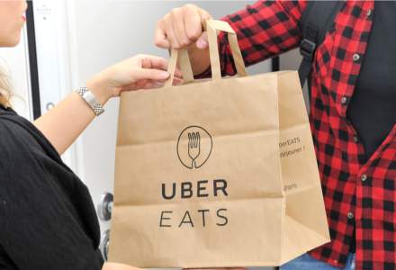 Adio comenzi de mâncare cu Uber în România. Uber Eats își încetează activitatea