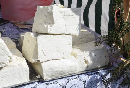 Administrația Străzilor din București a cumpărat brânză pentru ”protecția salariaților”