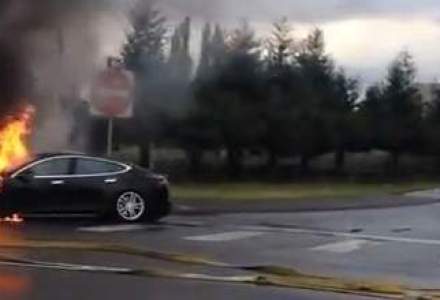 Actiunile Tesla au "ars" dupa ce o masina a luat foc in Seattle