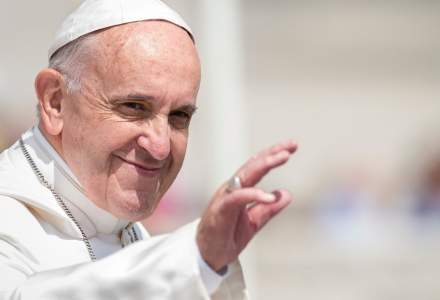 Papa Francisc mulţumeşte asistenţilor medicali pentru ''serviciul adus umanităţii''
