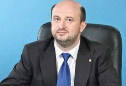 Chitoiu spune ca a delegat o parte din competentele de la Economie, dar nu lui Remus Vulpescu
