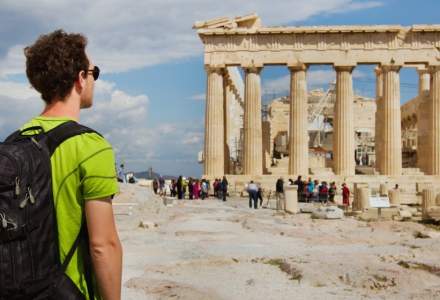 Grecia deschide sezonul turistic, cu excepţia pasagerilor din Marea Britanie