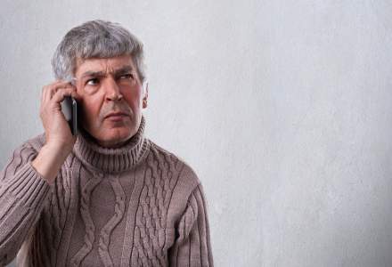 Un nou număr de telefon pus la dispoziție de Guvern pentru bătrânii aflați în izolare sau pentru persoanele care nu se pot deplasa