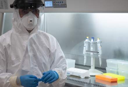 Medlife: Virusul SARS-CoV-2 care circulă pe teritoriul României provine din Wuhan