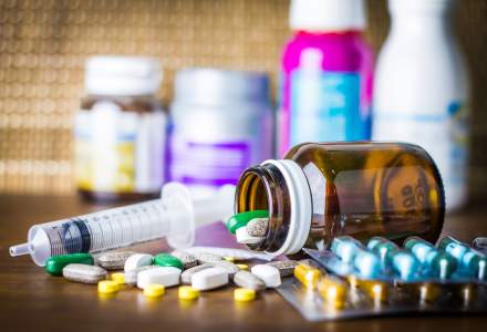 Medicamente împotriva COVID-19: dezamăgiri în serie produse de studiile clinice