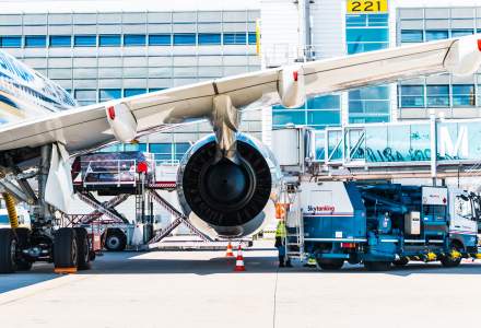 Austria interzice de joi cursele aeriene directe din România