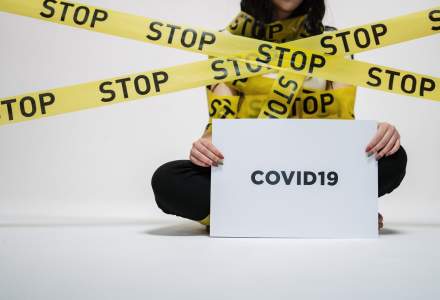 Studiu | Două coafeze cu COVID-19 au petrecut peste 15 minute cu 139 de clienți. De ce nimeni nu a fost infectat