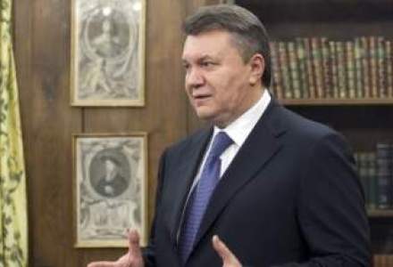 Presedintele Ucrainei, Viktor Ianukovici, merge in Rusia