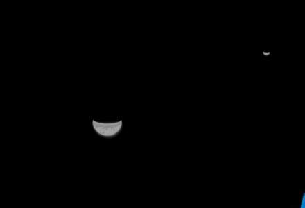 Prima fotografie cu Pământul şi Luna văzute din spațiu, trimisă de sonda chineză lansată spre Marte