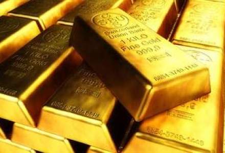 Vanzari masive de aur in 2013: Detinerile investitorilor au scazut cu 800 de tone