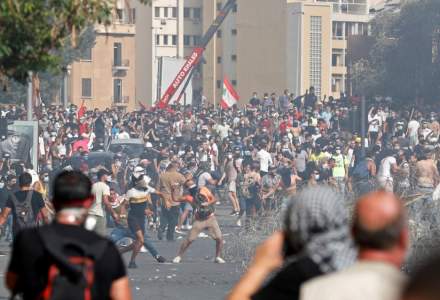 VIDEO Explozii în lanț în Beirut: mii de protestatari au ieșit pe străzi cerând revoluție